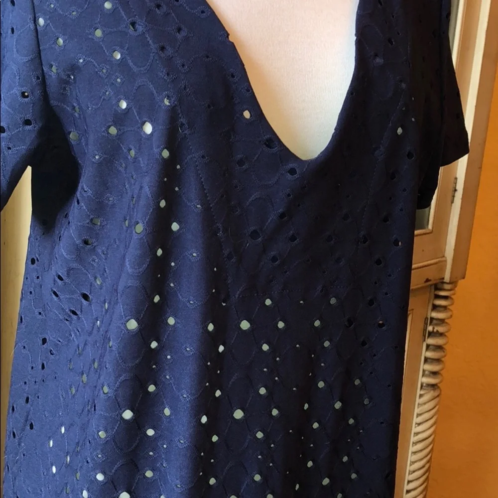 Dress - Picture 2 of 7
